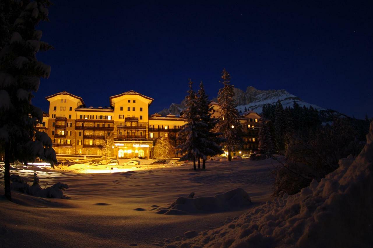 Residence Grand Hotel Carezza Нова Леванте Екстериор снимка